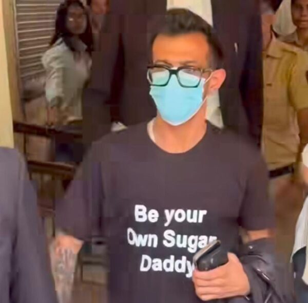 “Be Your Own Sugar Daddy,” Chahal Breaks Silence On T-Shirt Message During Divorce Hearing - RVCJ Media