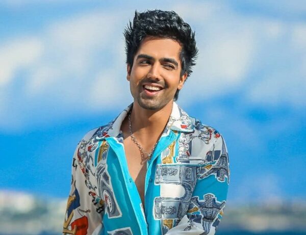 7 Cricketers Who Became Singers After Taking Retirement - RVCJ Media