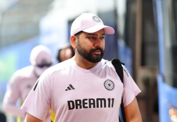 Virat Kohli Clears Fitness Test In London, Others Gather In Bengaluru, Special Treatment For King? - RVCJ Media
