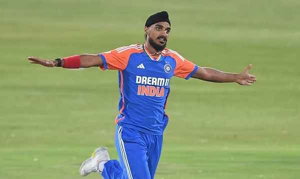 Arshdeep Singh’s Epic Response To Haris Rauf’s Plane Gesture Breaks The Internet - RVCJ Media