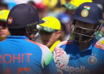 Fans Give Virat Kohli A Standing Ovation At Adelaide Despite 4-Ball Duck, His Reaction Goes Viral