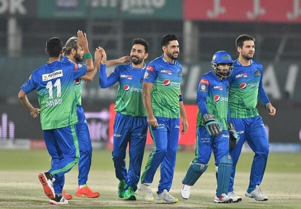 Multan Sultans Owner Ali Khan Tareen Trolls PCB, Tears Legal Notice On Camera - RVCJ Media