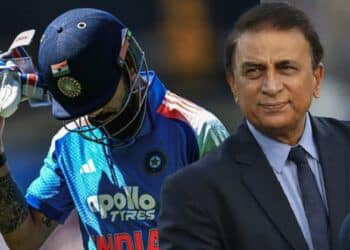 Multan Sultans Owner Ali Khan Tareen Trolls PCB, Tears Legal Notice On Camera