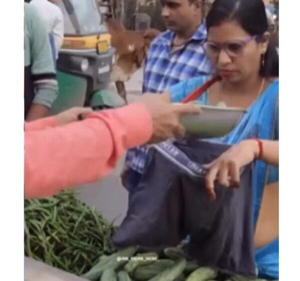 Woman Turns Men’s Underwear Into A Tote, Internet Applauds Her Creative ‘Jugaad’ - RVCJ Media