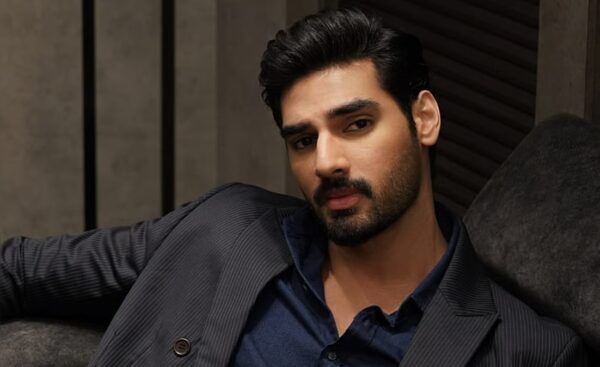 Suniel Shetty’s Son Ahan Shetty Opens Up On Claims Of Losing Movies Due To High Entourage Costs 3 Suniel Shetty’s Son Ahan Shetty Opens Up On Claims Of Losing Movies Due To High Entourage Costs - RVCJ Media