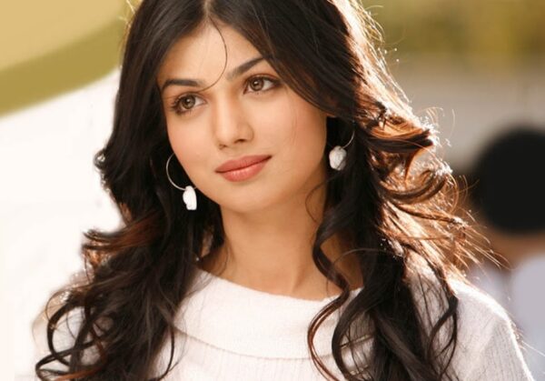 Not Amrita Rao But Salman Khan’s Co-Actress Was Originally Supposed To Act In “Main Hoon Na” - RVCJ Media