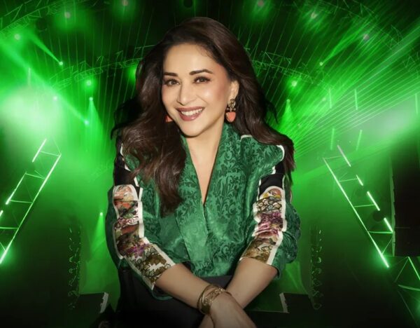 Madhuri Dixit’s Toronto Show Controversy- Organisers Blame Actress & Her Team For Delay - RVCJ Media