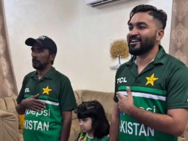 Pakistani Fan Wins Hearts For Singing India’s National Anthem During Women’s World Cup Final - RVCJ Media