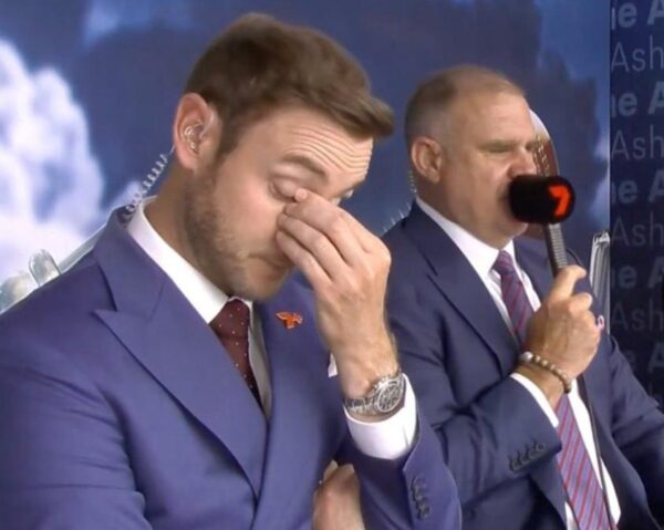 The Truth Behind Stuart Broad’s Meme-Worthy Expression, “Just Praying That It Wasn’t….” - RVCJ Media