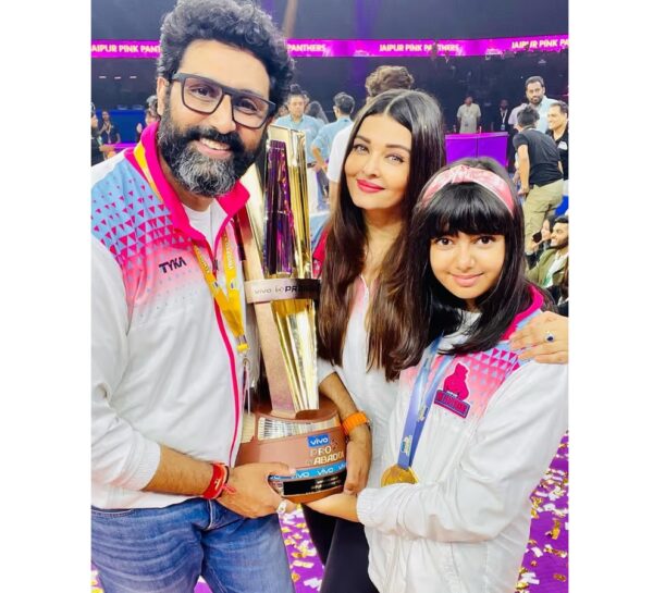 Abhishek-Aishwarya’s Aaradhya To Vicky-Katrina’s Baby Boy, Here Are Star Kids Born In November 5 Abhishek-Aishwarya’s Aaradhya To Vicky-Katrina’s Baby Boy, Here Are Star Kids Born In November - RVCJ Media