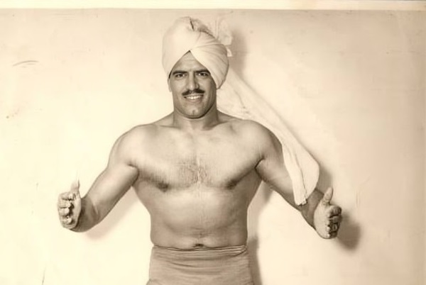 When Dara Singh Said No To Losing A Wrestling Match In His First &Amp; Last Malayalam Movie 3 When Dara Singh Said NO To Losing A Wrestling Match In His First & Last Malayalam Movie - RVCJ Media