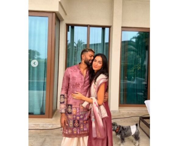 Hardik Pandya Lifts Mahieka Sharma In Arms, Plants A Kiss In Newly Shared Pictures - RVCJ Media