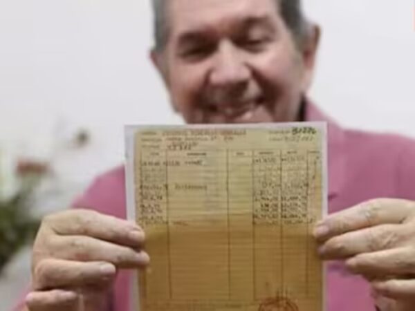 Man Finds Late Father’s 62 Years Old Bank Passbook In Trash, Becomes Millionaire Overnight - RVCJ Media