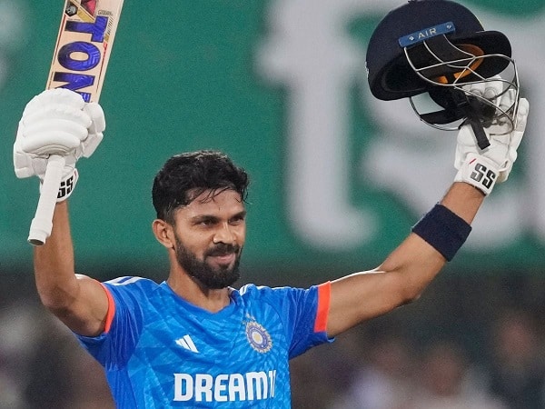 Why KL Rahul & Not Rishabh Pant Was Made Captain For ODI Series Vs SA? Here’s The Truth - RVCJ Media