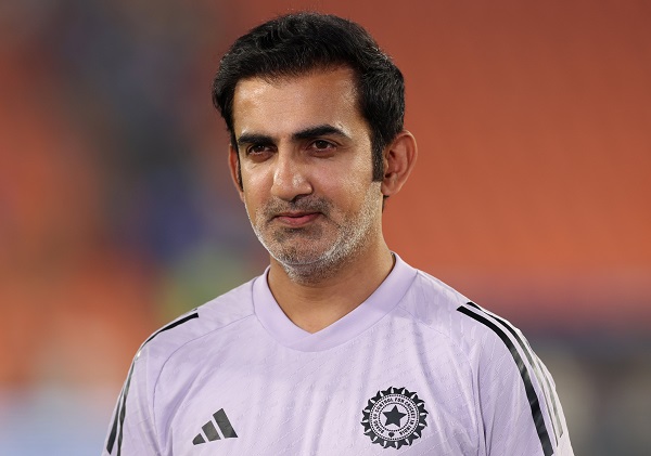 Virat Kohli & Gautam Gambhir’s Hug Trends Online As Coach Congratulates Kohli For His Century - RVCJ Media