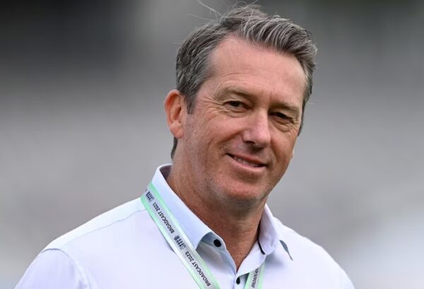 Glenn McGrath Pretends To Lose Cool After Nathan Lyon Overtakes Him In Test Wickets - RVCJ Media