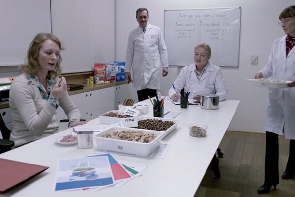 Snake Milker To Professional Cuddler, 8 Strangest Jobs In The World - RVCJ Media