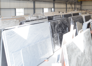 Premium Surfaces vs Natural Stone: Which Is Better for Long-Term Use?