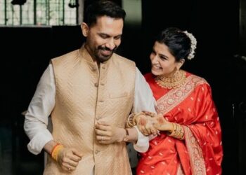 Virat Kohli & Gautam Gambhir’s Hug Trends Online As Coach Congratulates Kohli For His Century