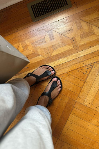 4 Casual Sandals for Women That Bring Fashion to Your Daily Metro Routine - RVCJ Media