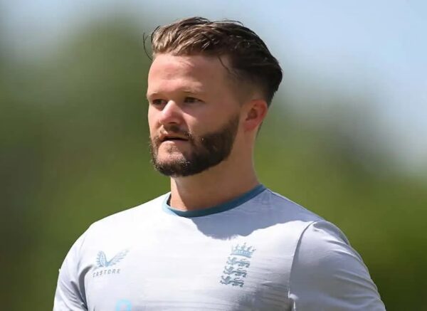 Viral Footage Shows England Cricketer Ben Duckett Lost And Intoxicated In Australia - RVCJ Media