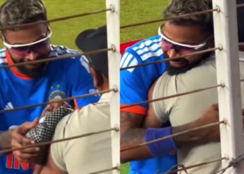 Hardik Pandya’s Kind Gesture Wins Hearts After Cameraman Got Injured Because Of His Shot