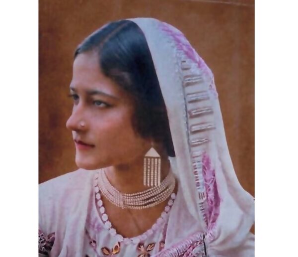 For 93 Years, This Record-Breaking 72 Songs Film &Amp; Its Icon Heroine Have Stayed Unchallenged 5 For 93 Years, This Record-Breaking 72 Songs Film & Its Icon Heroine Have Stayed Unchallenged - RVCJ Media