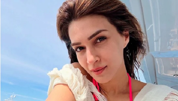 Once Rejected For Good Looks, This Actress Won National Award & Created ₹100 Crore Empire - RVCJ Media