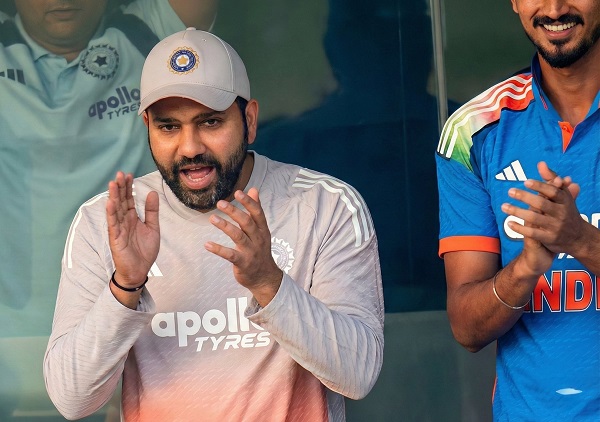 “Neeli Pari, Lal Pari,” Arshdeep Singh Reveals Rohit Sharma’s Words After Virat Kohli’s Century 4 “Neeli Pari, Lal Pari,” Arshdeep Singh Reveals Rohit Sharma’s Words After Virat Kohli’s Century - RVCJ Media