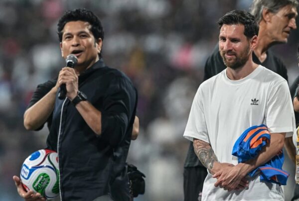 When Two Legends Sachin Tendulkar &Amp; Lionel Messi Met At Wankhede; See Viral Photos 3 When Two Legends Sachin Tendulkar & Lionel Messi Met At Wankhede; See Viral Photos - RVCJ Media