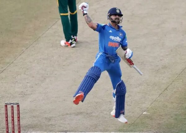 Virat Kohli & Gautam Gambhir’s Hug Trends Online As Coach Congratulates Kohli For His Century - RVCJ Media