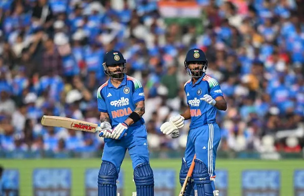 Rohit Sharma–Rishabh Pant Interaction Steals The Spotlight In 2Nd Odi, Video Goes Viral 2 Rohit Sharma–Rishabh Pant Interaction Steals The Spotlight In 2nd ODI, Video Goes Viral - RVCJ Media