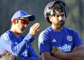 “Watch Your Words,” Manoj Tiwary Takes A Sharp Dig At India Coach Over Rohit Sharma Remark