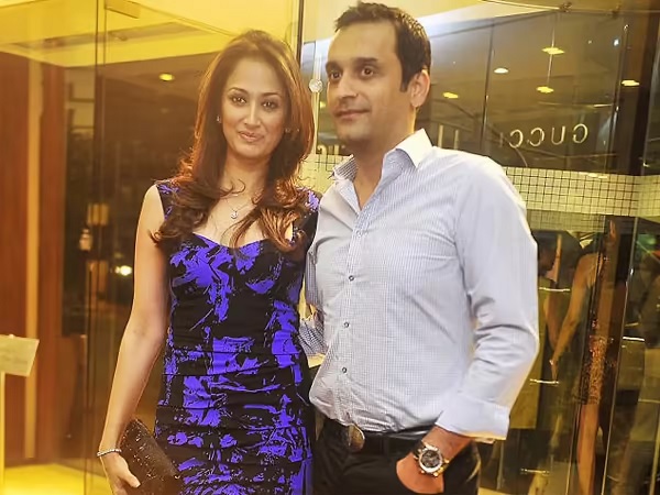 Debuted With Shah Rukh Khan, Left Bollywood After 1 Film & Now She Is Part Of Rs 45K Crore Empire - RVCJ Media