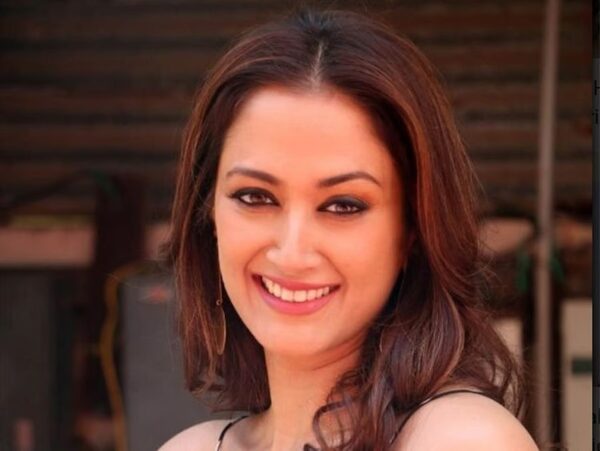 Debuted With Shah Rukh Khan, Left Bollywood After 1 Film & Now She Is Part Of Rs 45K Crore Empire - RVCJ Media