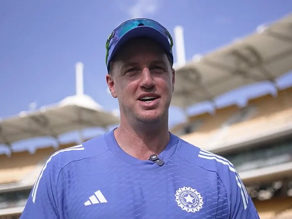 Morne Morkel Reveals Why Team India Is Constantly Changing Its Bowlers Against New Zealand 3 Morne Morkel Reveals Why Team India Is Constantly Changing Its Bowlers Against New Zealand - RVCJ Media