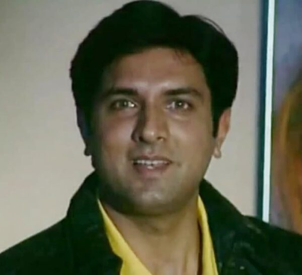 In The 1990s, 6 Actors Entered Bollywood But Only 1 Rose To The Top & Others Disappeared - RVCJ Media