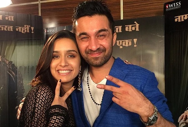 Wedding Bells For Shraddha Kapoor? Her Brother’s Viral Reaction Sparks Fresh Marriage Buzz 5 Wedding Bells For Shraddha Kapoor? Her Brother’s Viral Reaction Sparks Fresh Marriage Buzz - RVCJ Media