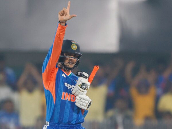 Yuvraj Singh Reacts As Abhishek Sharma Smashes 14-Ball Fifty, His Tweet Goes Viral - RVCJ Media