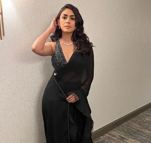 “I Wake Up….,” Mrunal Thakur Reveals Akshay Kumar’s Advice On Body-Shaming - RVCJ Media