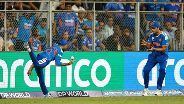 “Running Backwards….,” Axar Patel Reveals His Favourite Catch From India’s Epic Semi-Final - RVCJ Media