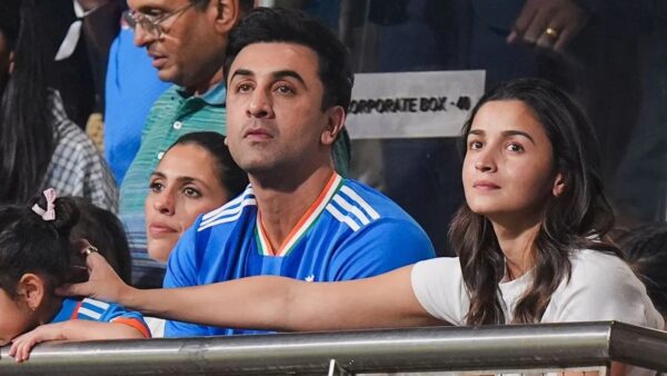 Alia-Ranbir, Varun &Amp; Other Celebs Witness India’s March Into T20 World Cup 2026 Finals 3 Alia-Ranbir, Varun & Other Celebs Witness India’s March Into T20 World Cup 2026 Finals - RVCJ Media