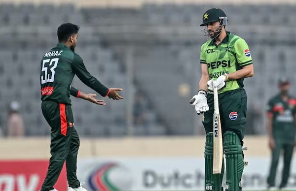 Salman Agha Fumes After Controversial Run-Out Vs Bangladesh, Throws Helmet In Frustration - RVCJ Media