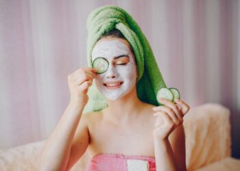Why You Need a De-Tan Cleanser & Mask in Your Summer 2026 Routine
