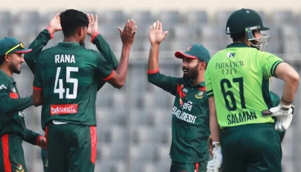 Salman Agha Fumes After Controversial Run-Out Vs Bangladesh, Throws Helmet In Frustration - RVCJ Media