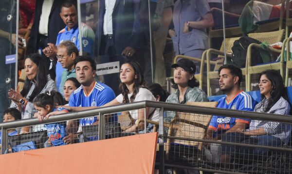 Alia-Ranbir, Varun &Amp; Other Celebs Witness India’s March Into T20 World Cup 2026 Finals 2 Alia-Ranbir, Varun & Other Celebs Witness India’s March Into T20 World Cup 2026 Finals - RVCJ Media