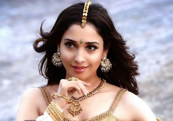 From An Unsuccessful Debut To Starring In Rs 1,000 Crore Movie, This Actress Turned The Tables 24 From An Unsuccessful Debut To Starring In Rs 1,000 Crore Movie, This Actress Turned The Tables - RVCJ Media