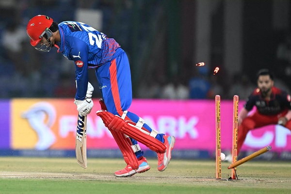 Delhi Capitals Suffer Embarrassing Collapse, Become First Ipl Team To…. 3 Delhi Capitals Suffer Embarrassing Collapse, Become First IPL Team To…. - RVCJ Media