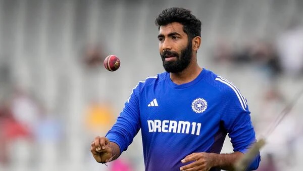 Jasprit Bumrah Vs Virat Kohli Fame Debate - Munaf Patel Reveals What Indian Cricket Is Missing - RVCJ Media