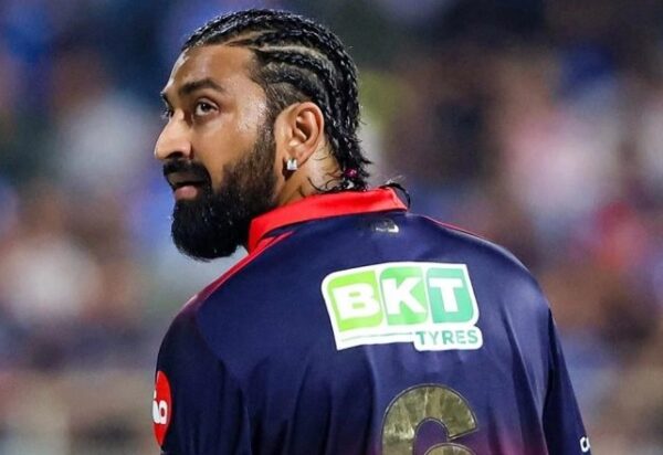 Hardik Pandya’s Cold Stare After Krunal’s Fiery Bouncer Becomes The Talking Point Among Fans - RVCJ Media